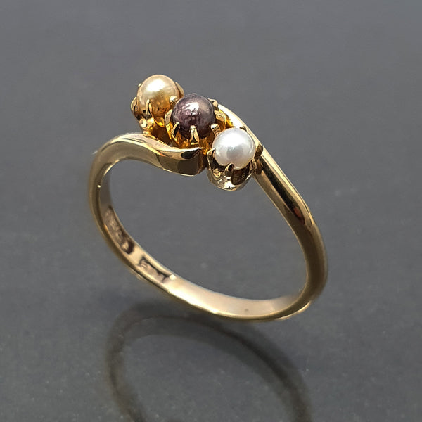 Pearl Vintage Crossover Ring