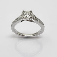 Diamond Vintage-style Solitaire Ring